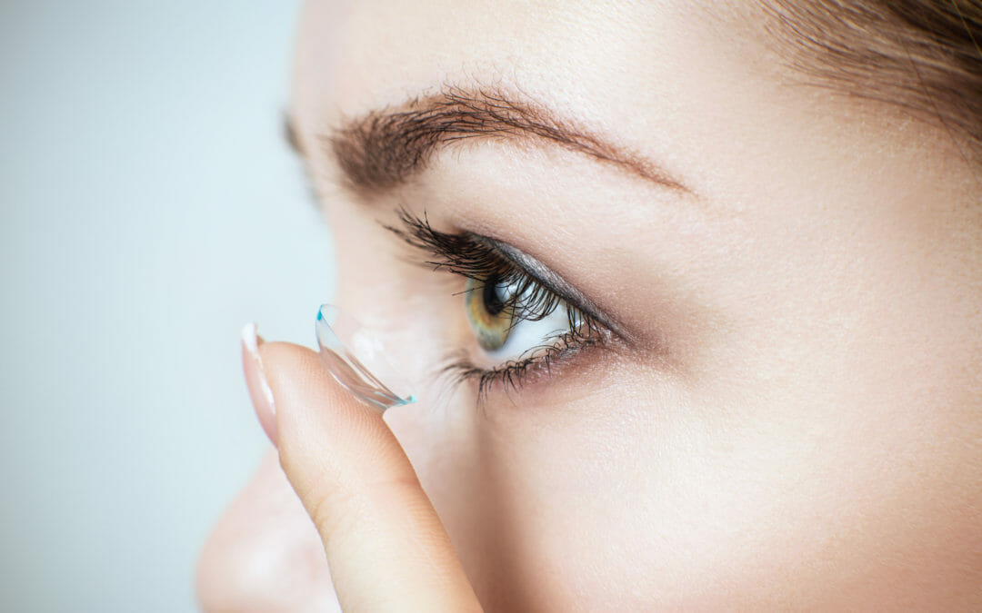 Can I wear contact lenses when I have dry eyes? Get help now- TheraLife